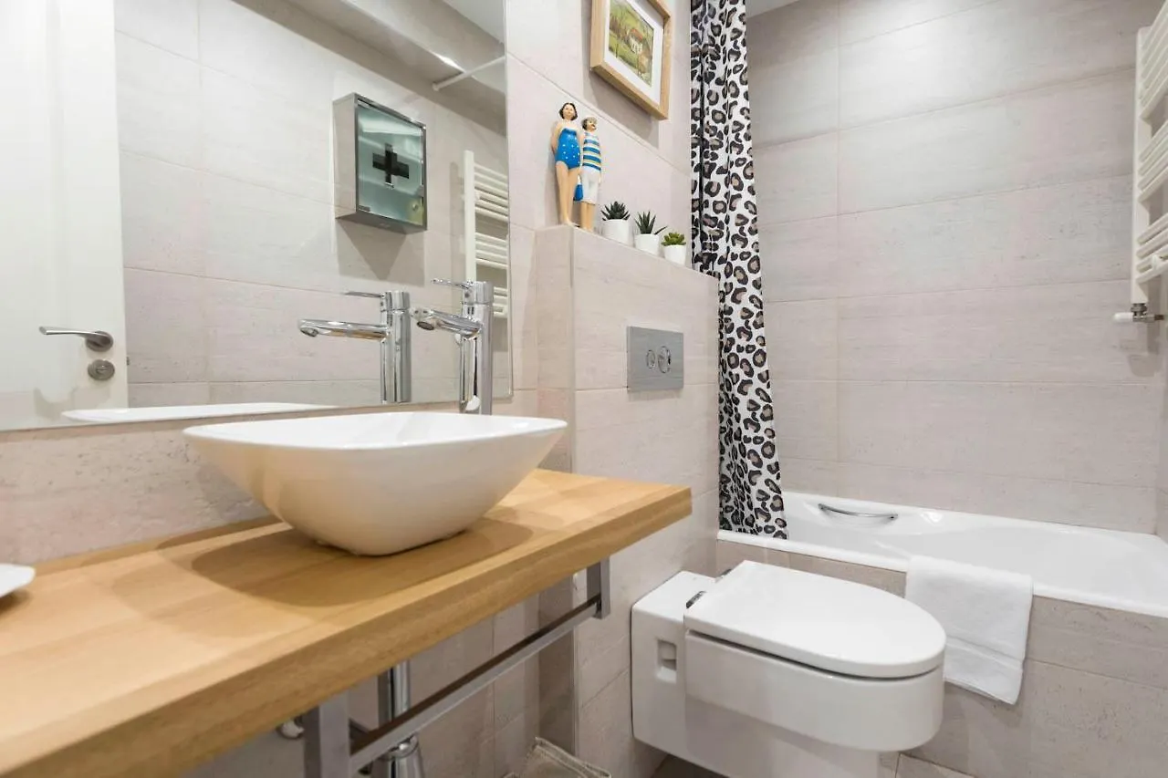Itsasargi. Basquenjoy Apartamento Hondarribia España
